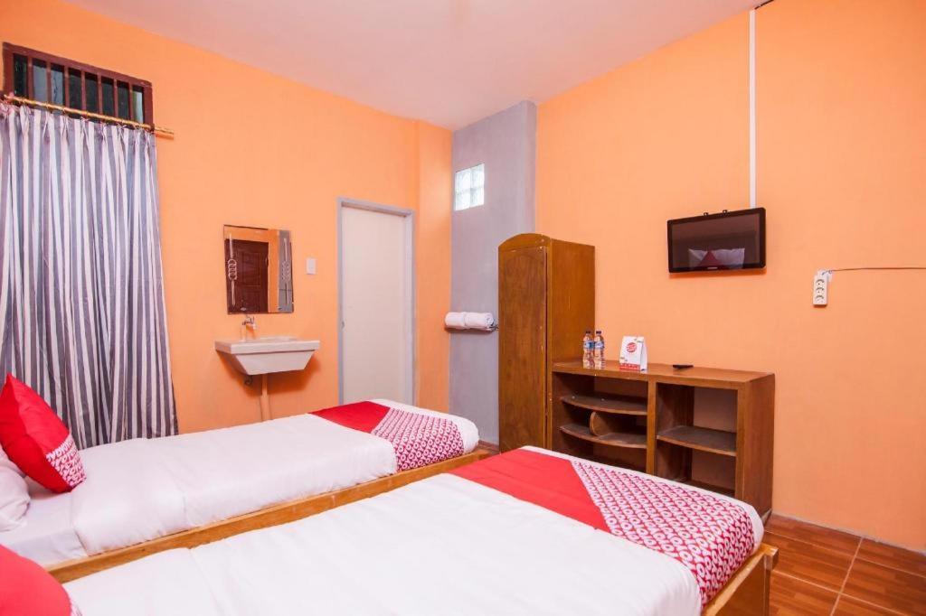 Reddoorz At Serdika Pavilion Berastagi Zewnętrze zdjęcie