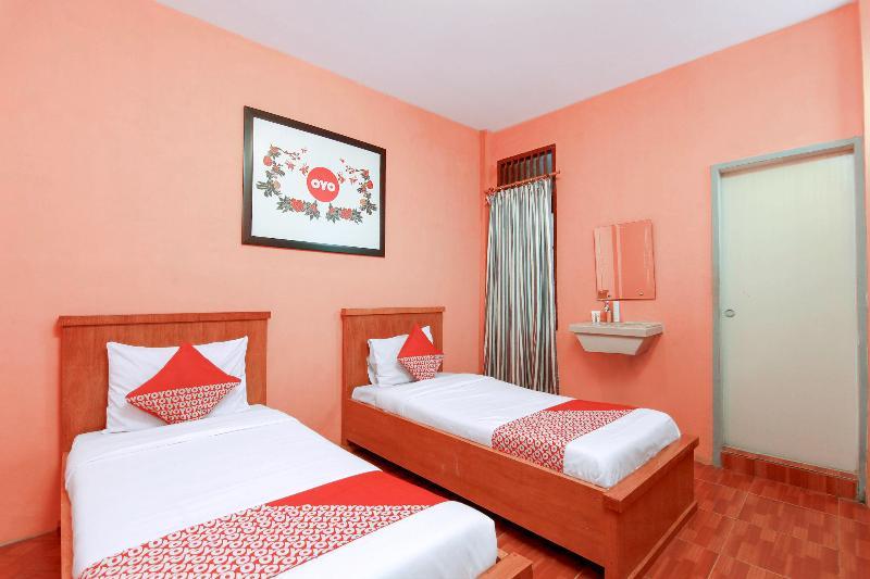Reddoorz At Serdika Pavilion Berastagi Zewnętrze zdjęcie