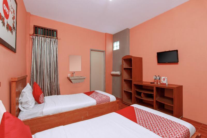 Reddoorz At Serdika Pavilion Berastagi Zewnętrze zdjęcie